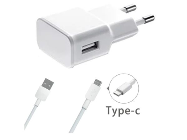 Бяло мрежово зарядно устройство 1Tech с USB порт и включен кабел USB Type-C
